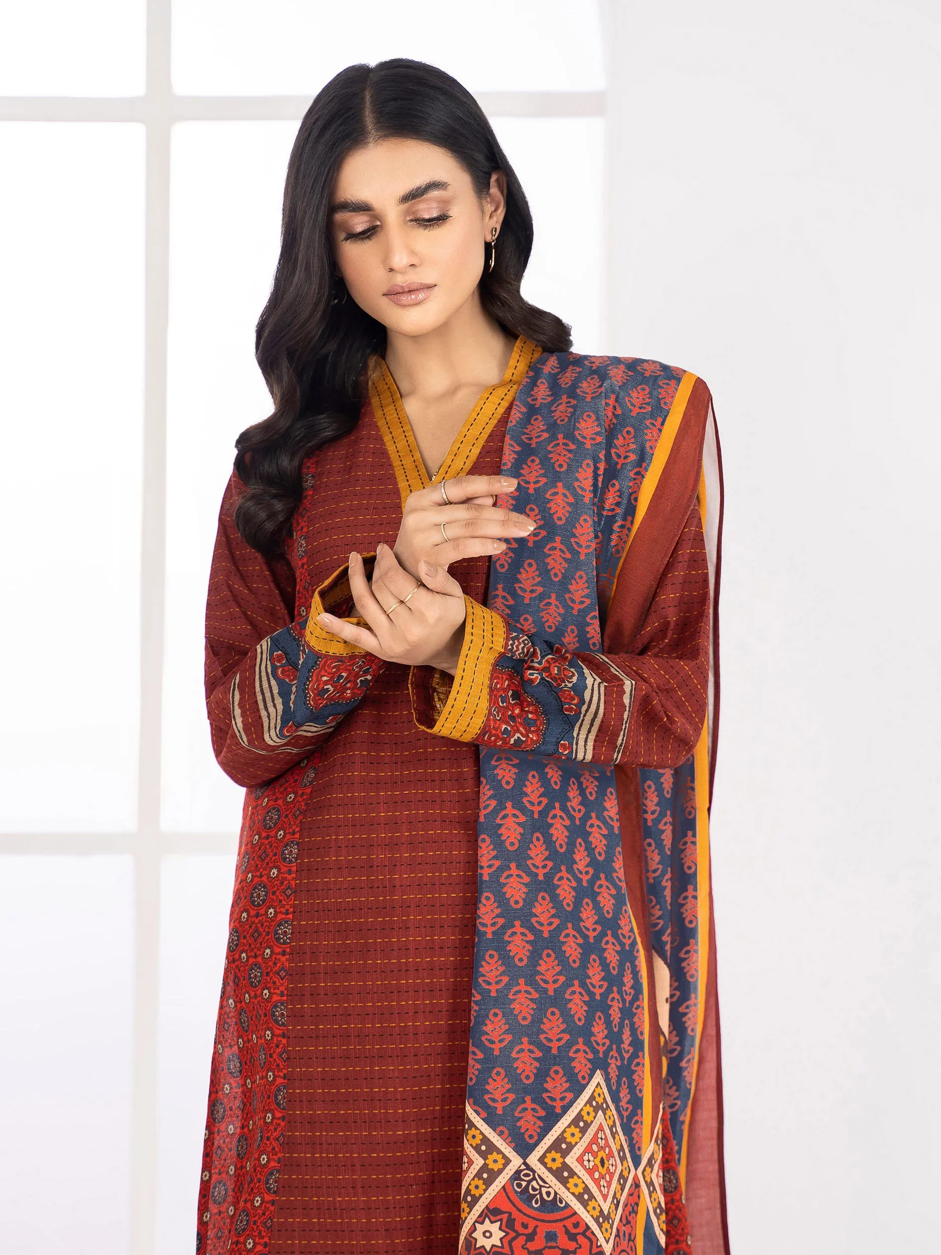 2 Piece Khaddar Suit-Printed (Unstitched)