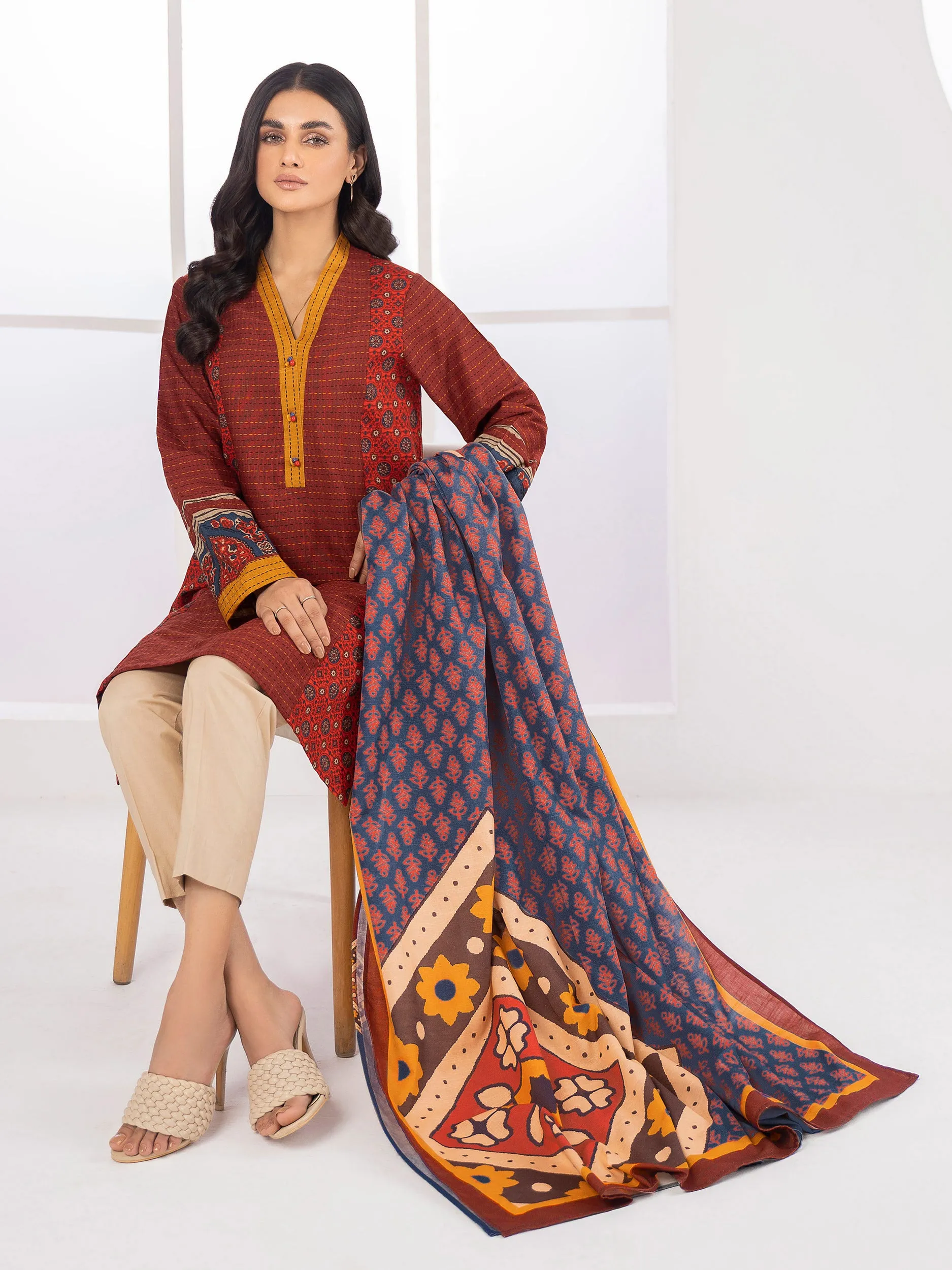 2 Piece Khaddar Suit-Printed (Unstitched)