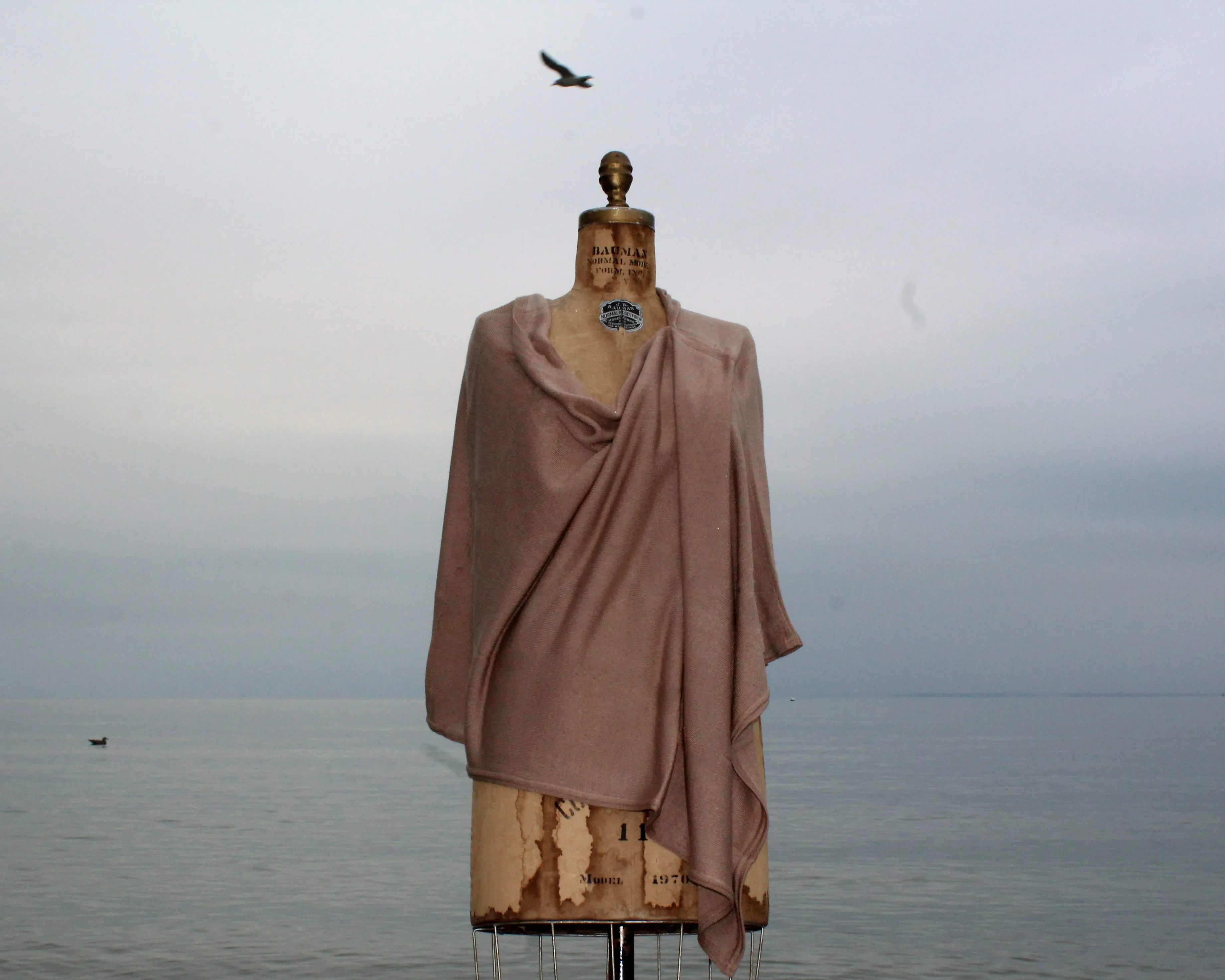 2668 - Topper Shawl