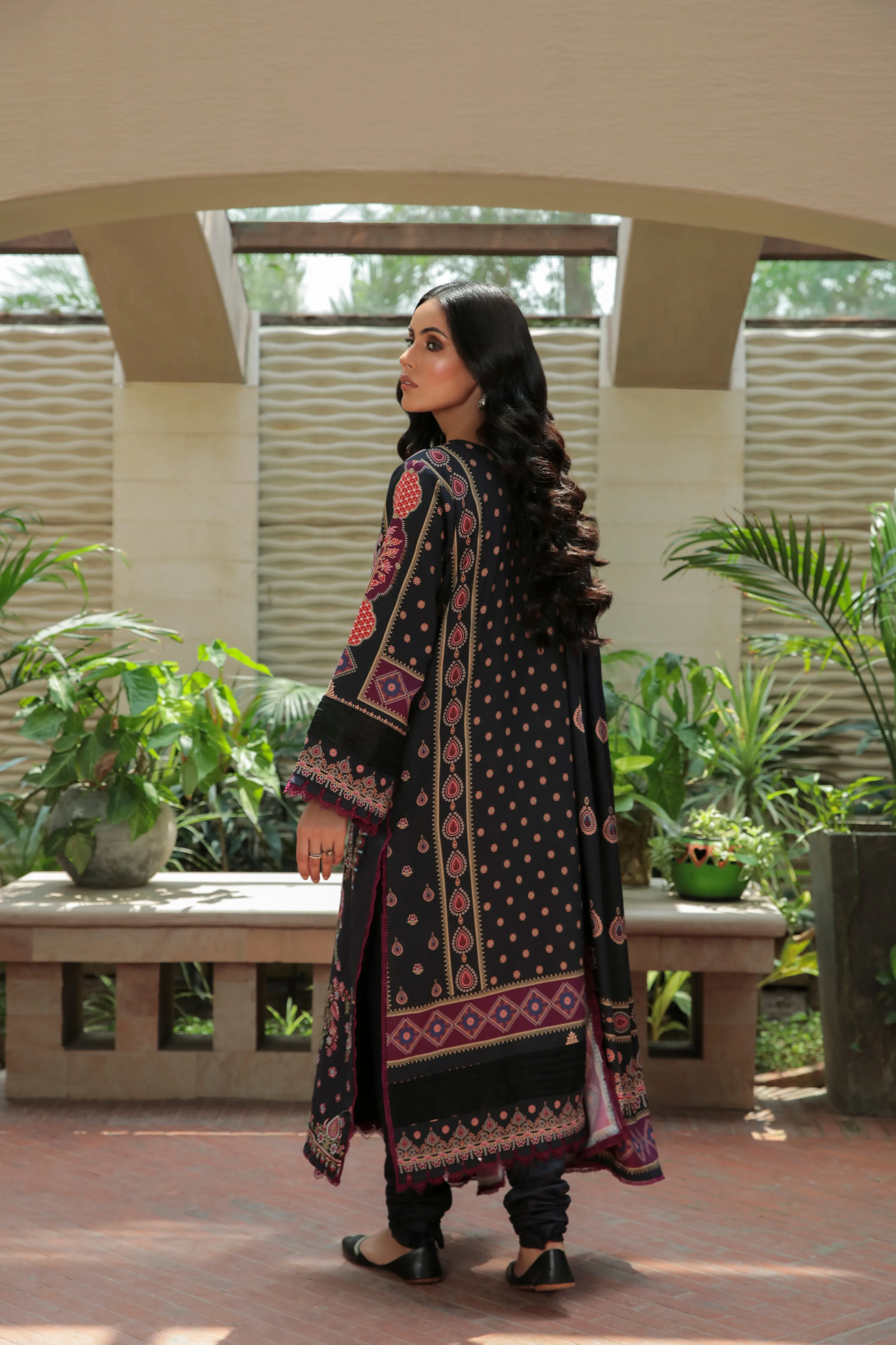 Aabyaan Miraal Embroidered Linen Collection – ANMOL (AL-05)