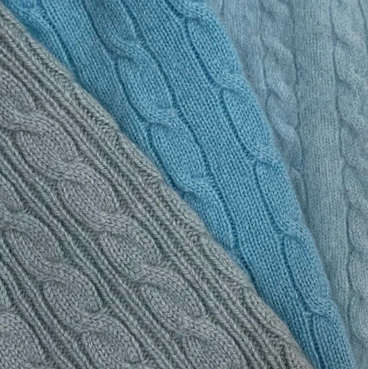 Aqua Cable Cashmere Fingerless Gloves