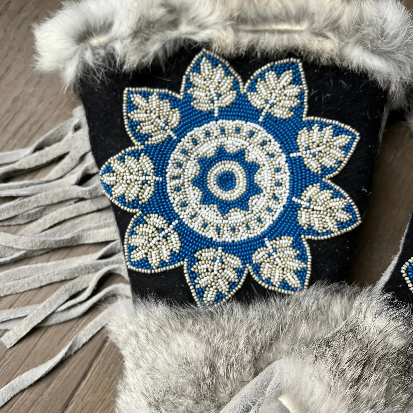Astis Emmett Mittens - Women's