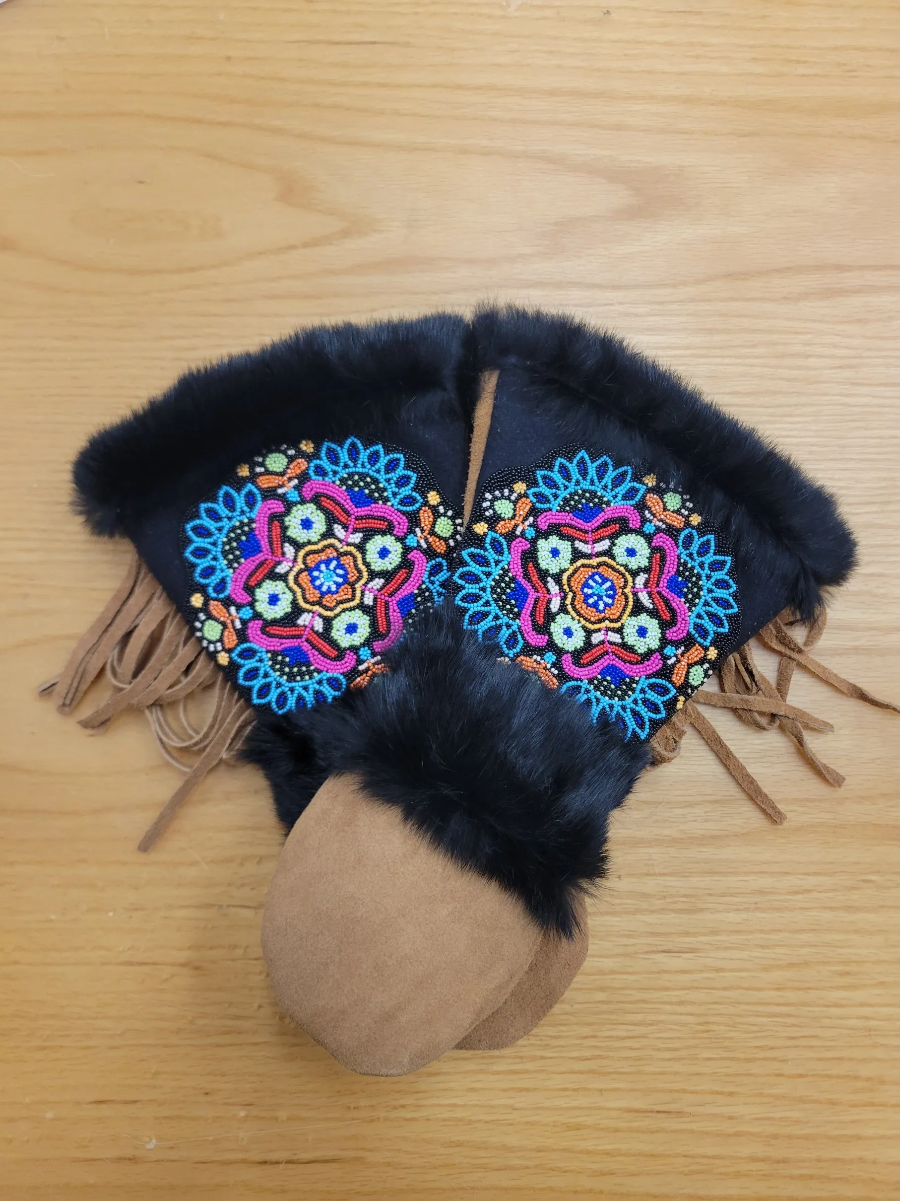 Astis Frazer Mittens - Women's