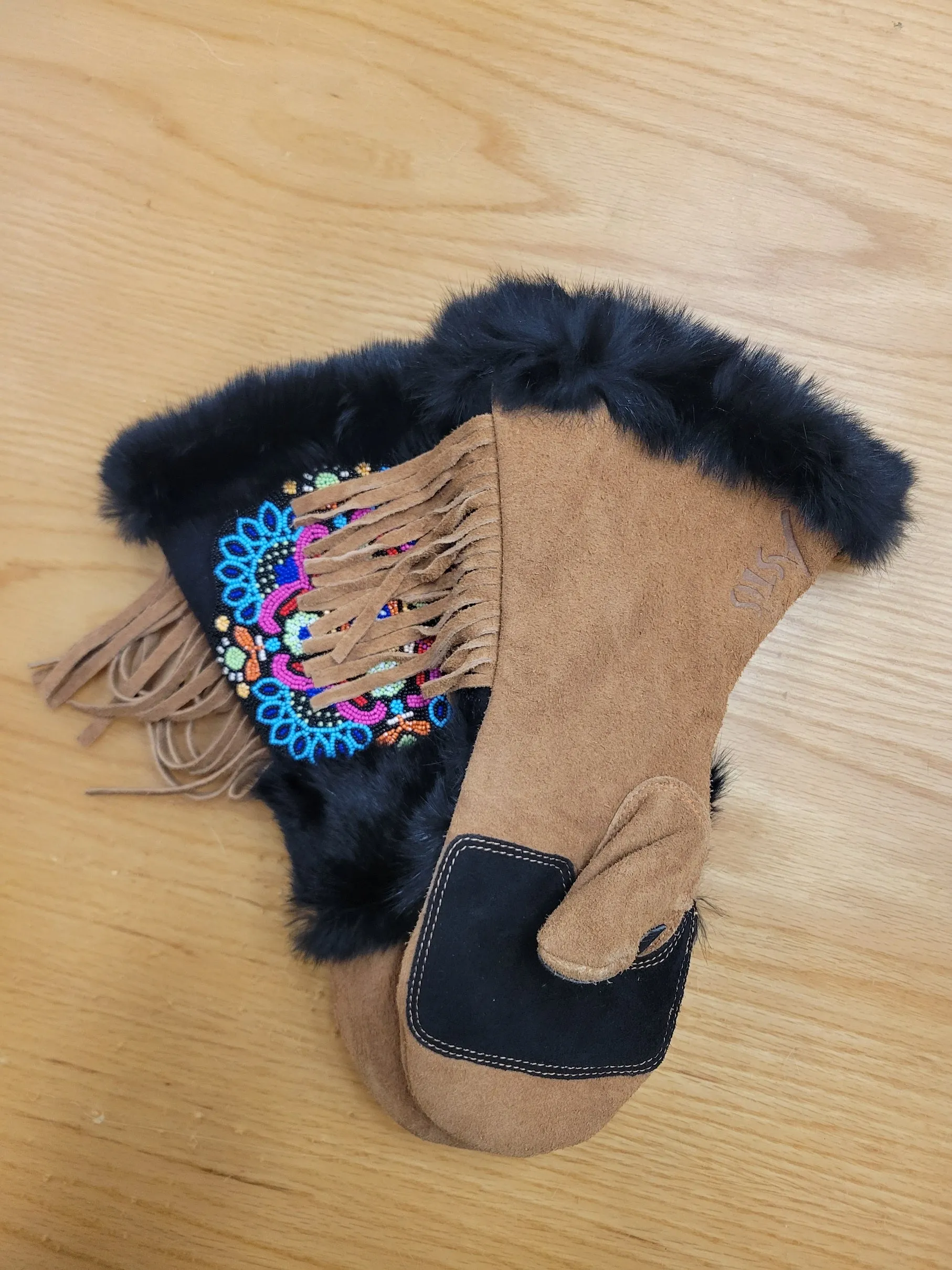 Astis Frazer Mittens - Women's