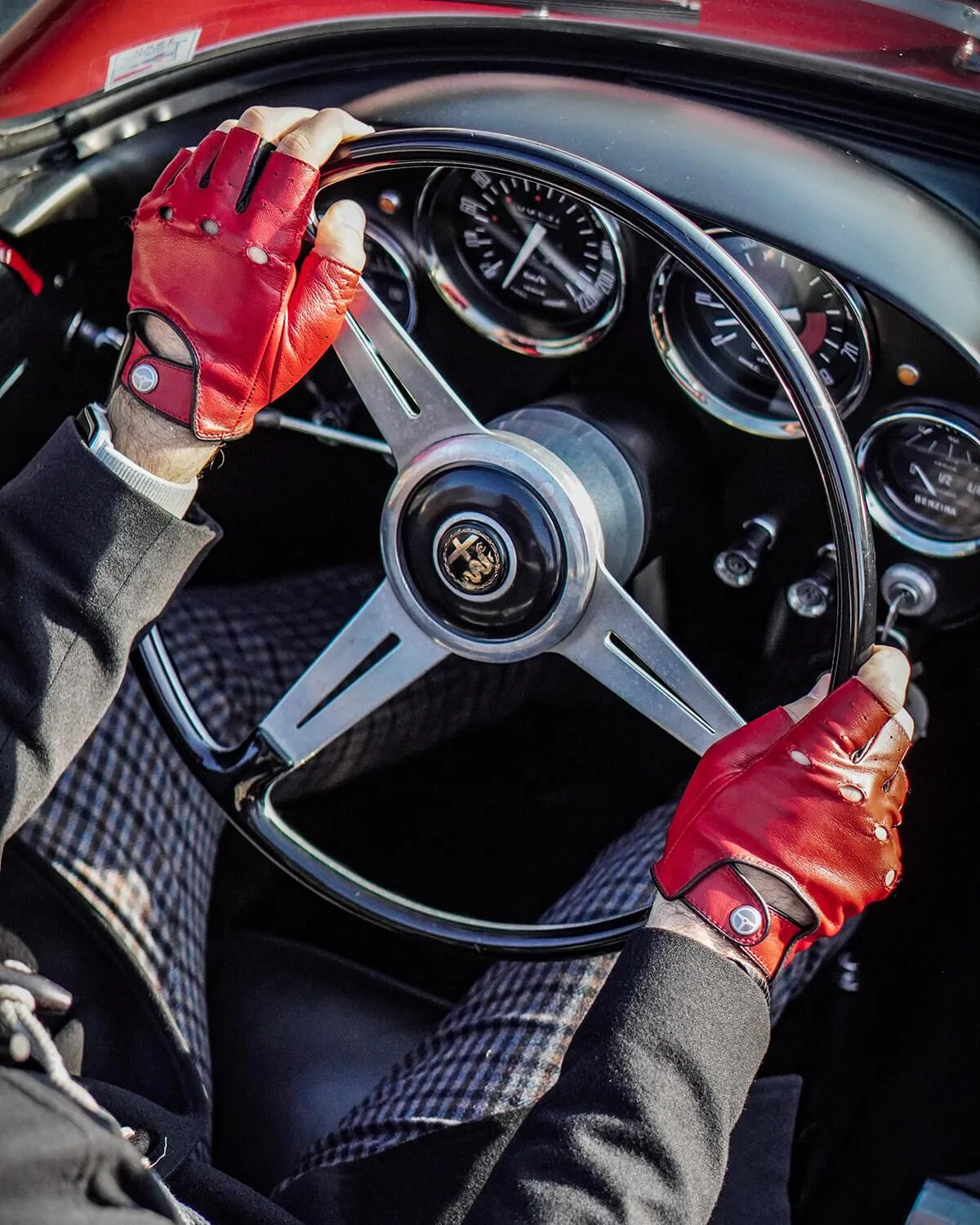 AUTHENTIC RACE MK2 - Fingerless Leather Driving Gloves - Red/Black