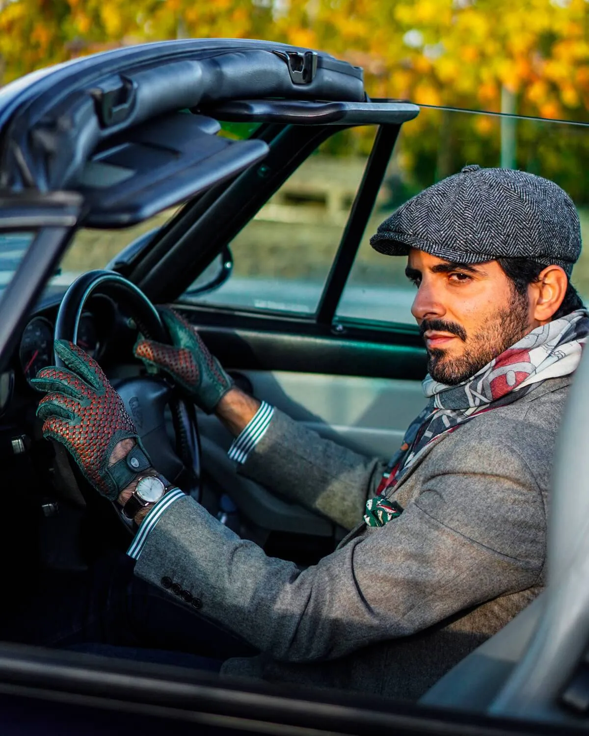 BESPOKE - Peccary Leather Driving Gloves - Dark Green/Cognac