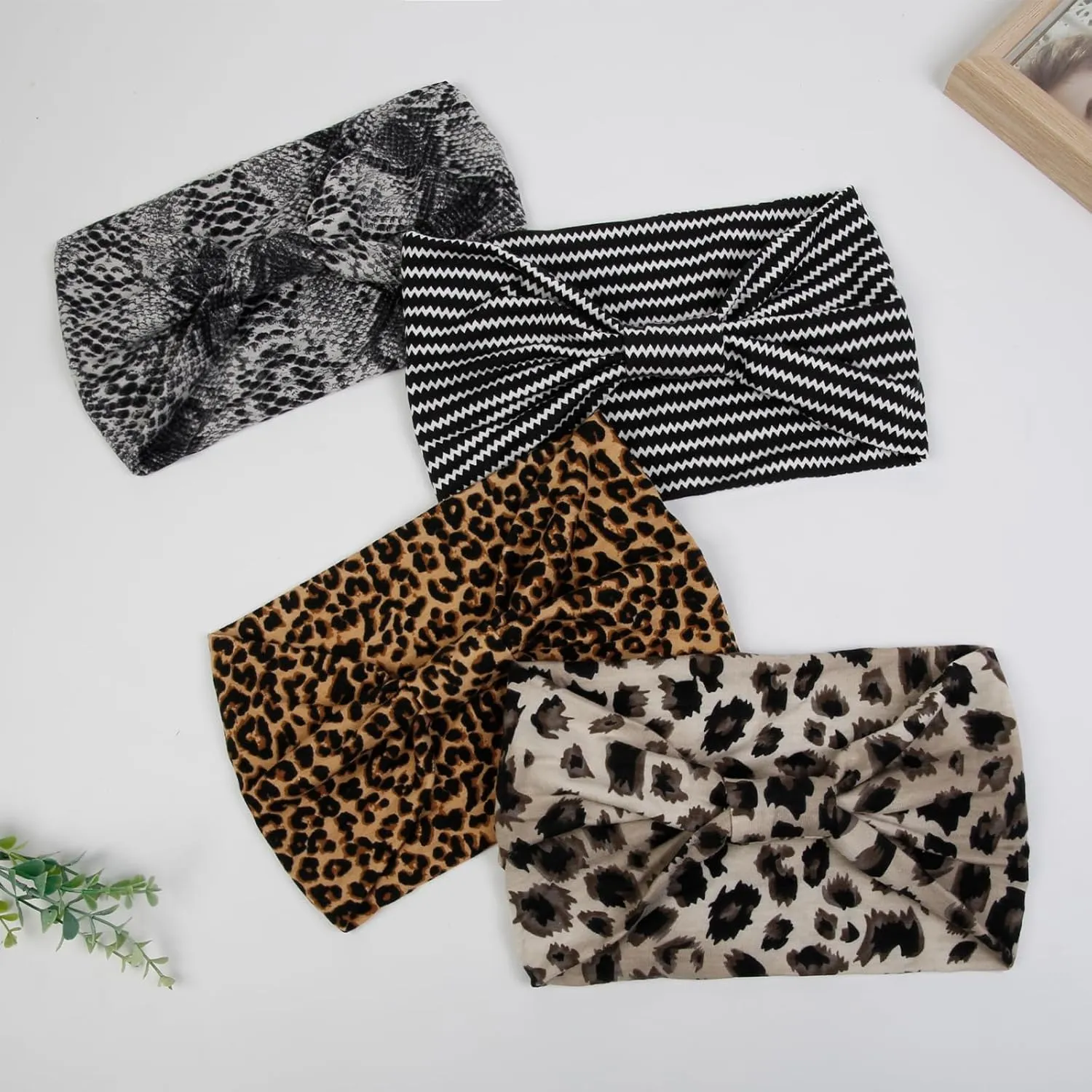 Huachi Wide Headbands for Women African Leopard Printed Head Bands for Womens Hair Knotted Non Slip Headwrap Turban Sport Yoga Girls Bandeau Hair Accessories (Pack of 4)